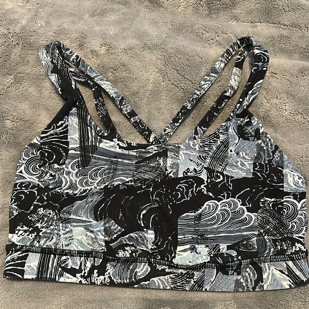 Lululemon energy sports bra size 6 blue